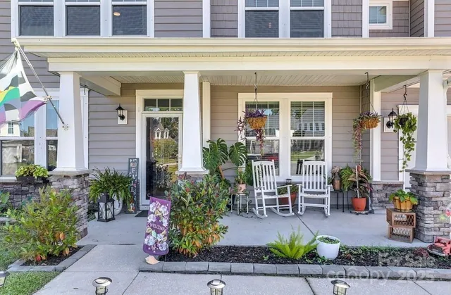 $470,000 | 411 Stonefield Circle, Moncks Corner, SC 29461