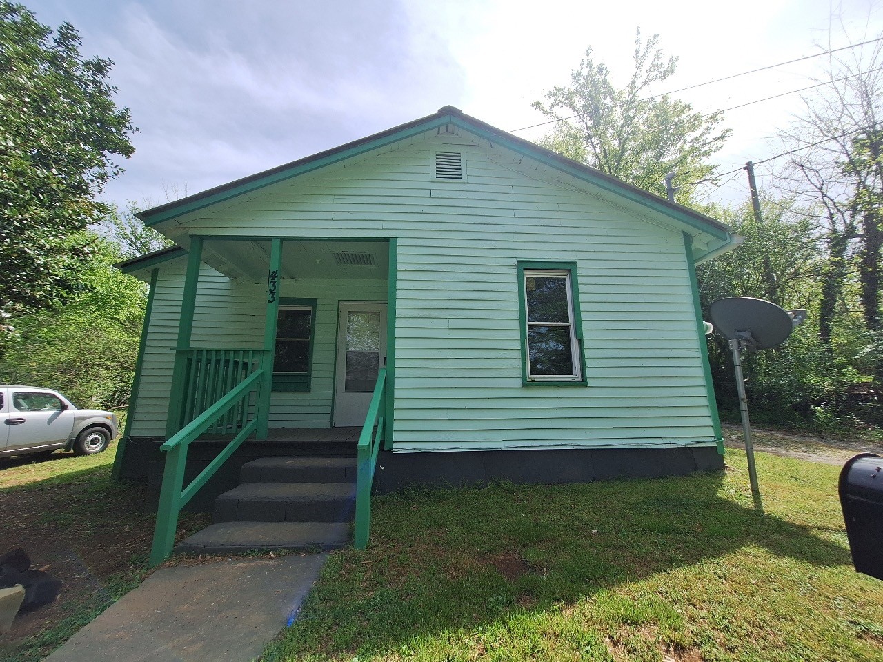 433 Jones Street Pulaski, TN 38478 - Photo 1 of 1