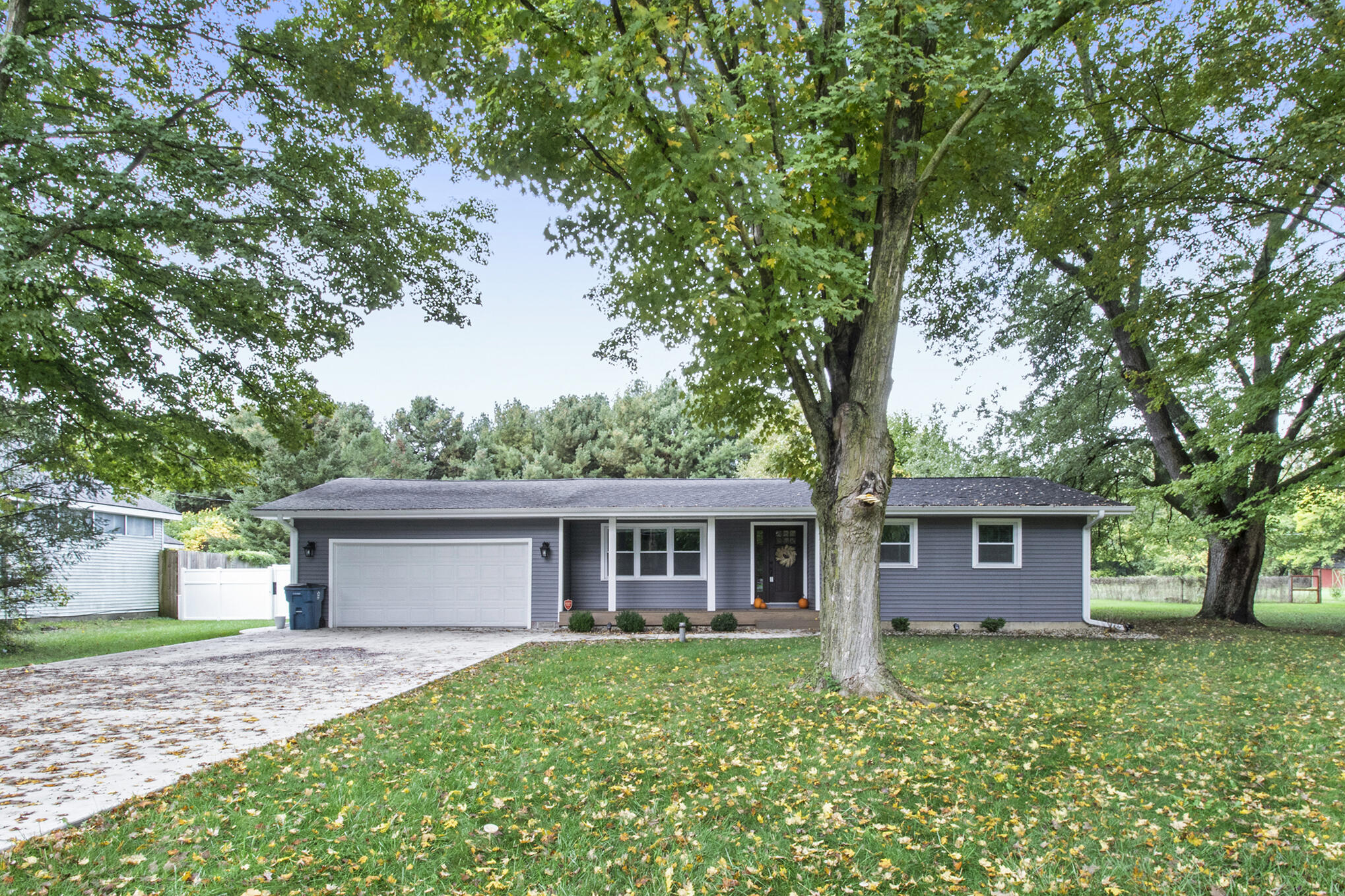 12388 South Sprinkle Road Vicksburg, MI 49097 - Photo 1 of 20 IMG_1620