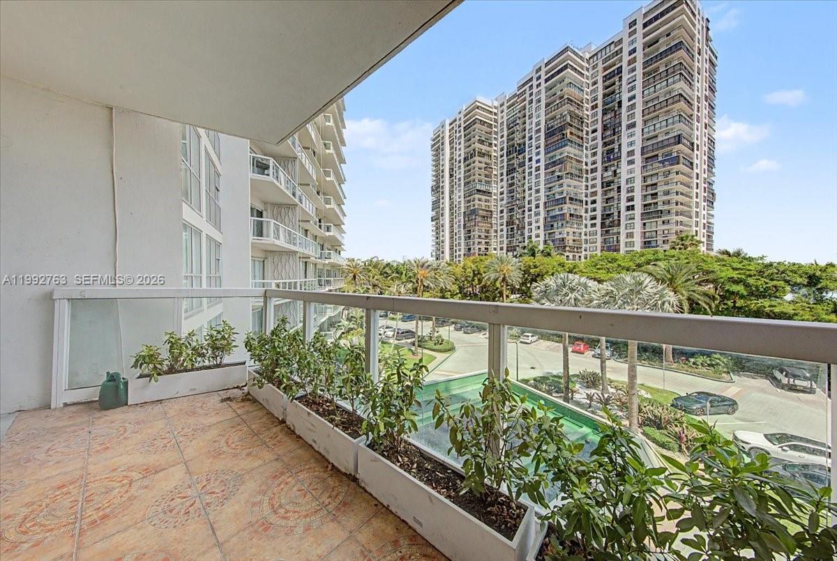 2451 Brickell Avenue, Unit 4F Miami, FL 33129 - Photo 24 of 30