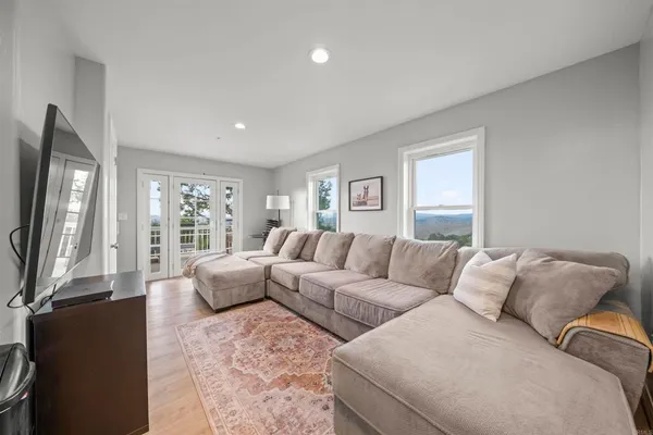 $2,143,000 | 31959 Via Ararat Drive, Bonsall, CA 92003