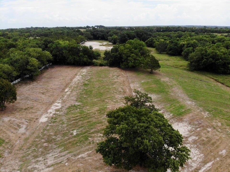 738 Campground Road Sherman, TX 75090 - Photo 3 of 40 a view of a pathway with a park