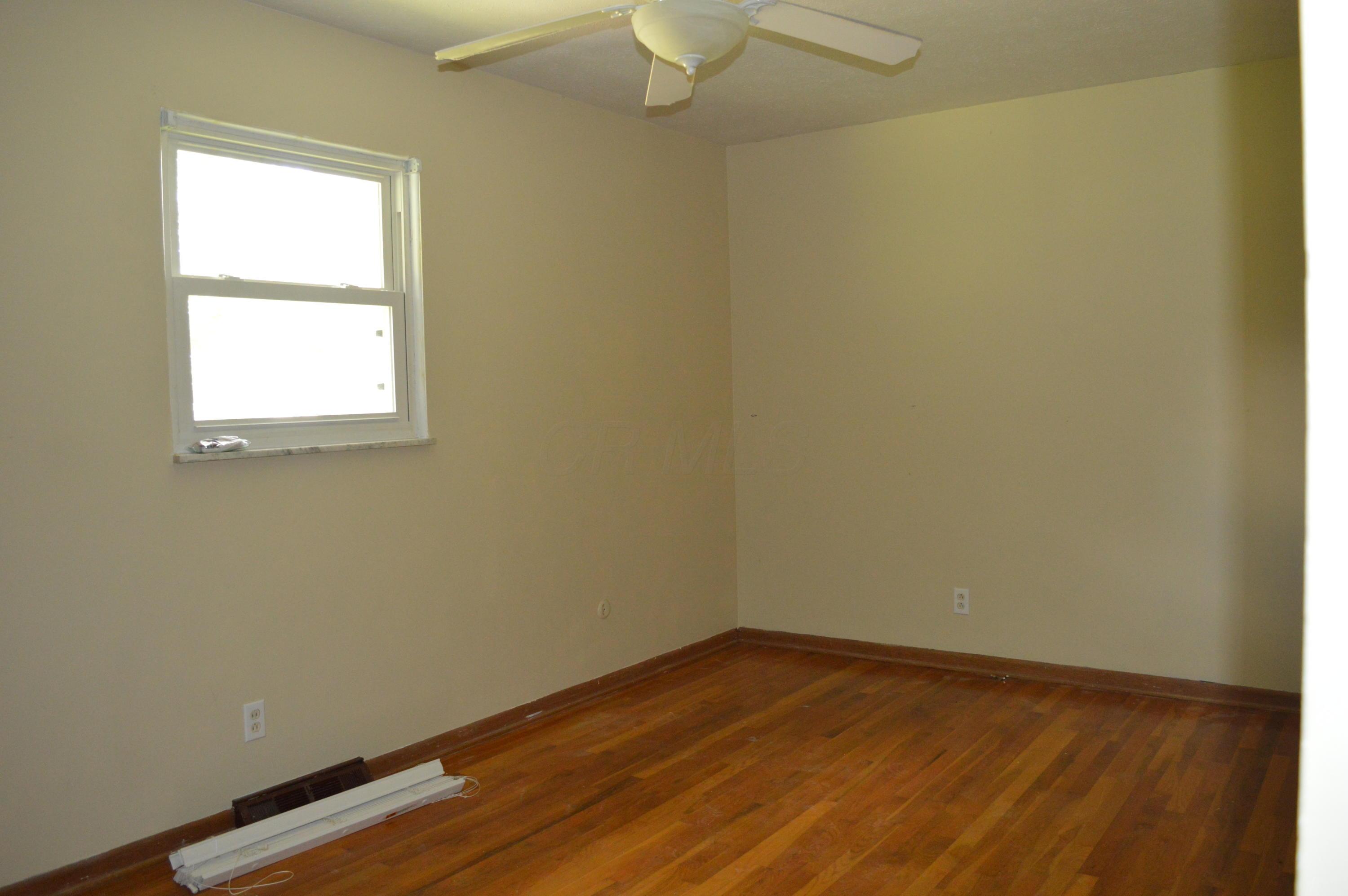 4754 Dechant Road Columbus, OH 43229 - Photo 14 of 21