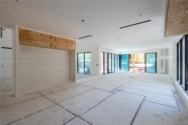 $9,500,000 | 18770 Northeast 22nd Avenue, Miami, FL 33180