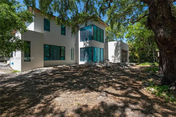 $9,500,000 | 18770 Northeast 22nd Avenue, Miami, FL 33180