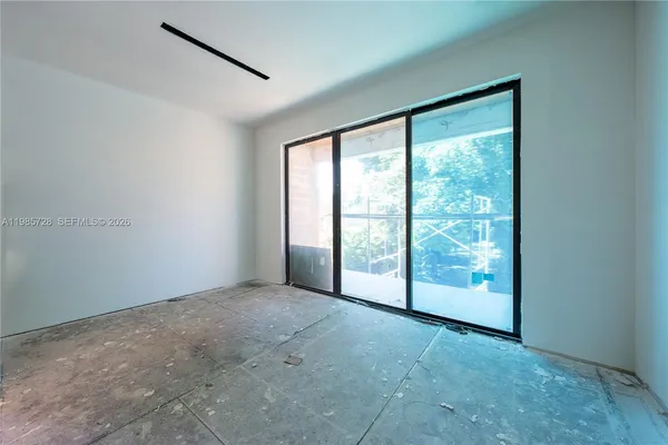 $9,500,000 | 18770 Northeast 22nd Avenue, Miami, FL 33180