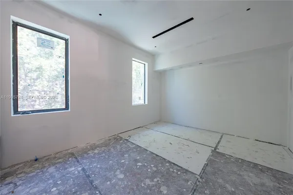 $9,500,000 | 18770 Northeast 22nd Avenue, Miami, FL 33180