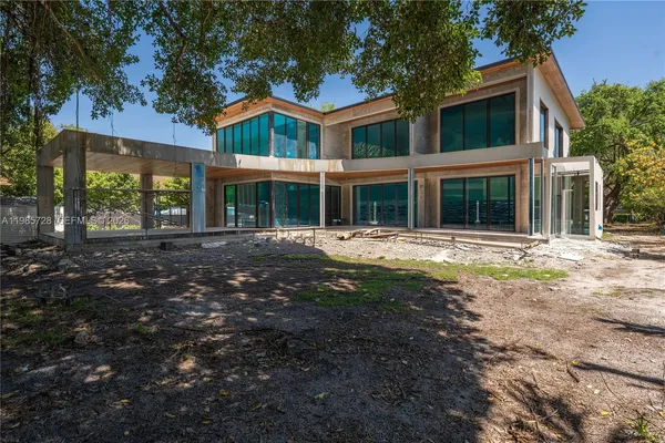 $9,500,000 | 18770 Northeast 22nd Avenue, Miami, FL 33180