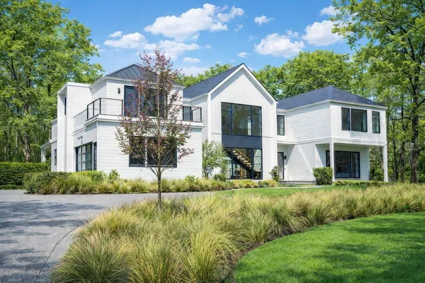 $175,000 | Undisclosed Address, Sag Harbor, NY 11963