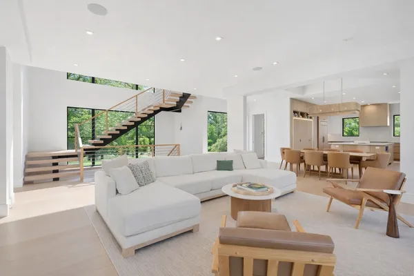 $175,000 | Undisclosed Address, Sag Harbor, NY 11963