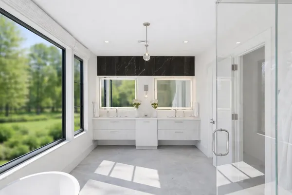 $175,000 | Undisclosed Address, Sag Harbor, NY 11963