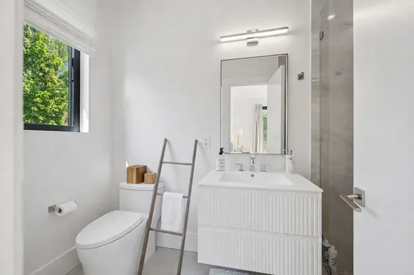 $175,000 | Undisclosed Address, Sag Harbor, NY 11963