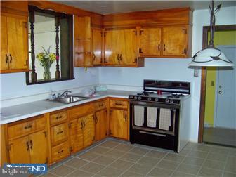 116 Valley View Road East Norriton, PA 19401 - Photo 8 of 12 Kitchen