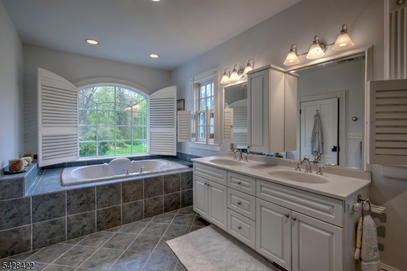 270 Mendham Road Bernardsville, NJ 07924 - Photo 18 of 30