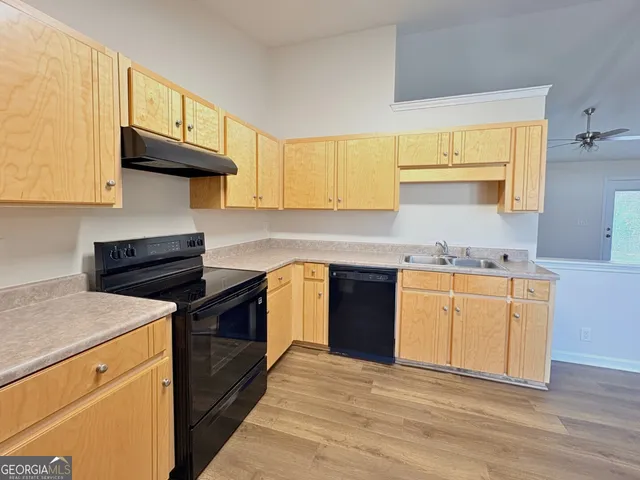 $1,800 | 102 Lake Victoria Drive, Kingsland, GA 31548