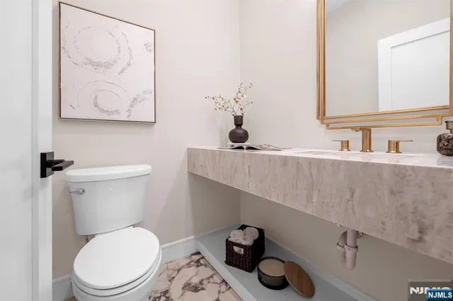 $1,150,000 | 94 West Main Street, Ramsey, NJ 07446