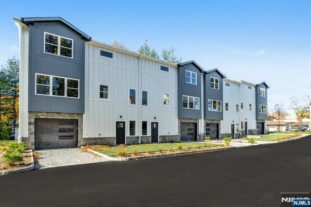 $1,150,000 | 94 West Main Street, Ramsey, NJ 07446