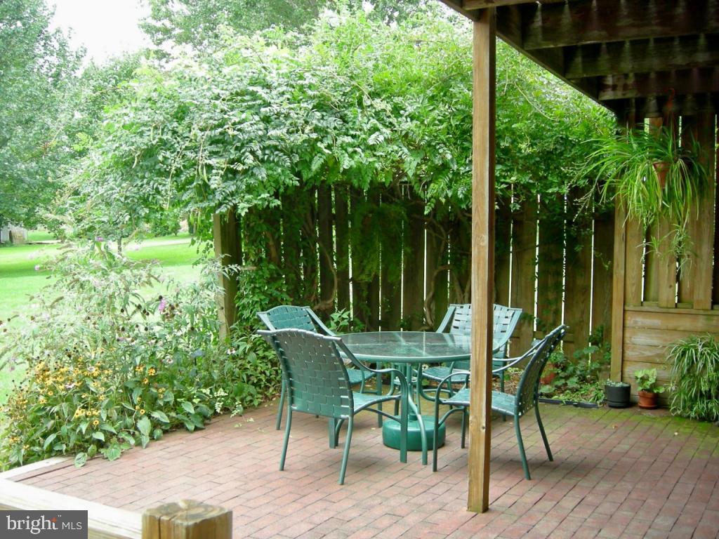 12 Karen Court Lititz, PA 17543 - Photo 12 of 16 Gallery Image 12
