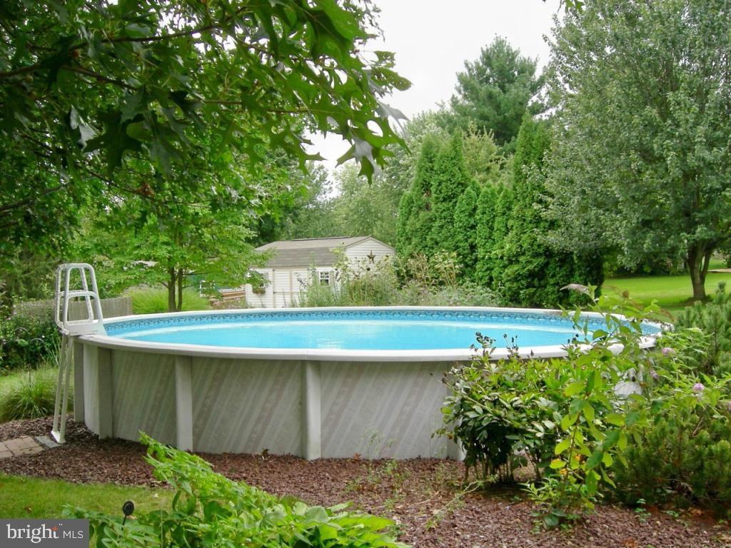 12 Karen Court Lititz, PA 17543 - Photo 14 of 16 Gallery Image 14