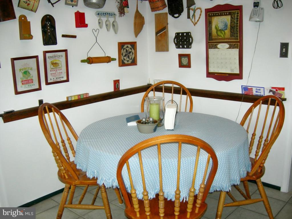 12 Karen Court Lititz, PA 17543 - Photo 6 of 16 Gallery Image 6