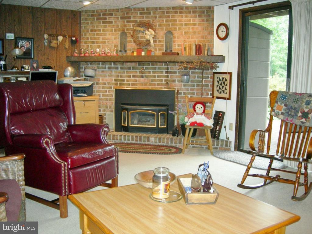 12 Karen Court Lititz, PA 17543 - Photo 7 of 16 Gallery Image 7