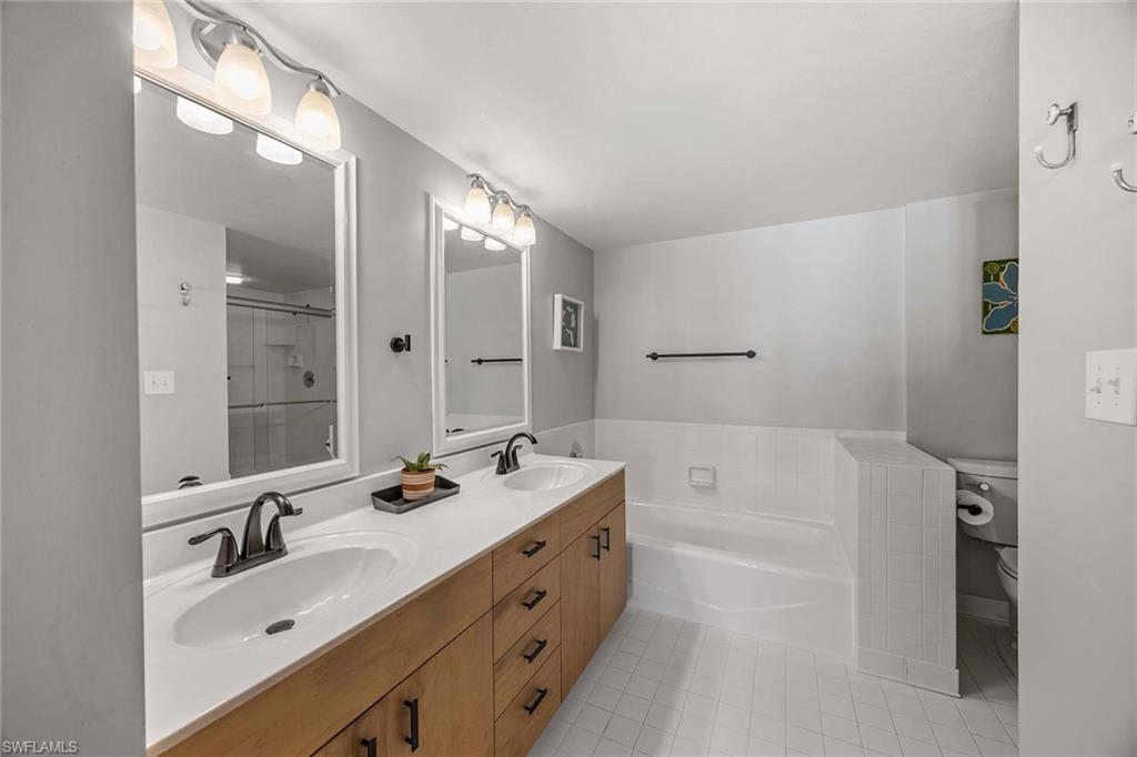 5633 Turtle Bay Drive, Unit 32 Naples, FL 34108 - Photo 15 of 35