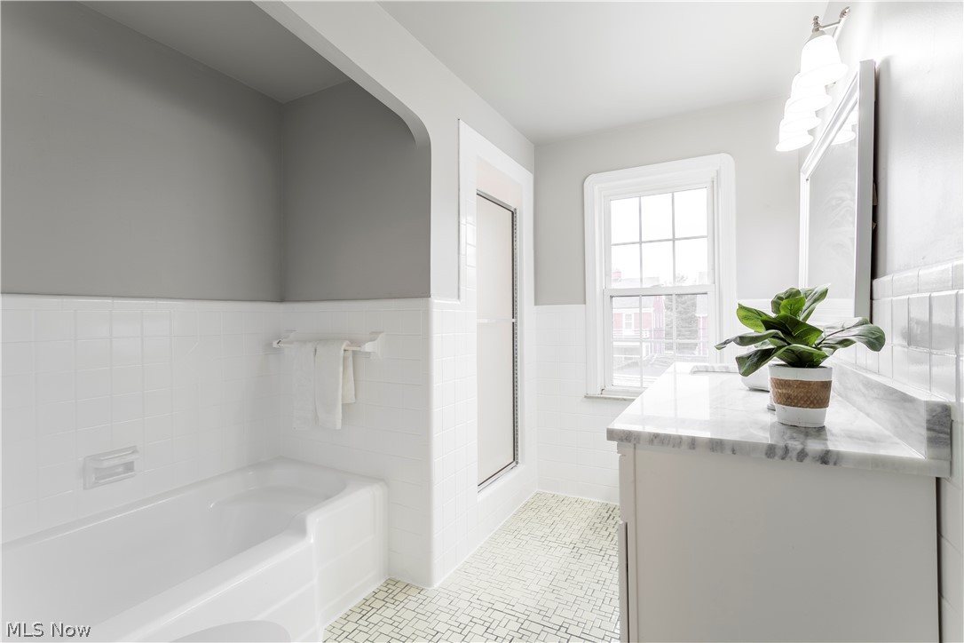 3658 Avalon Road Cleveland, OH 44120 - Photo 14 of 20