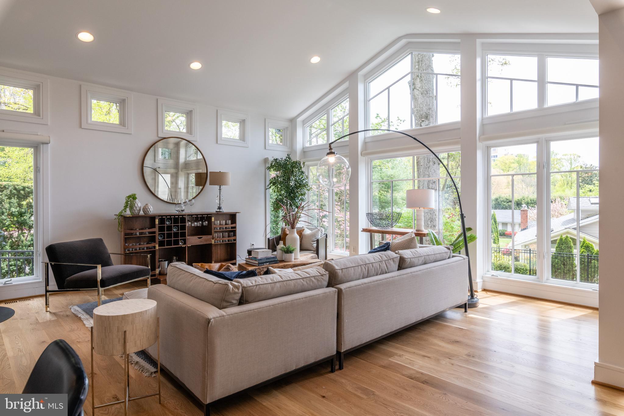 5409 Surrey Street Chevy Chase, MD 20815 - Photo 15 of 68