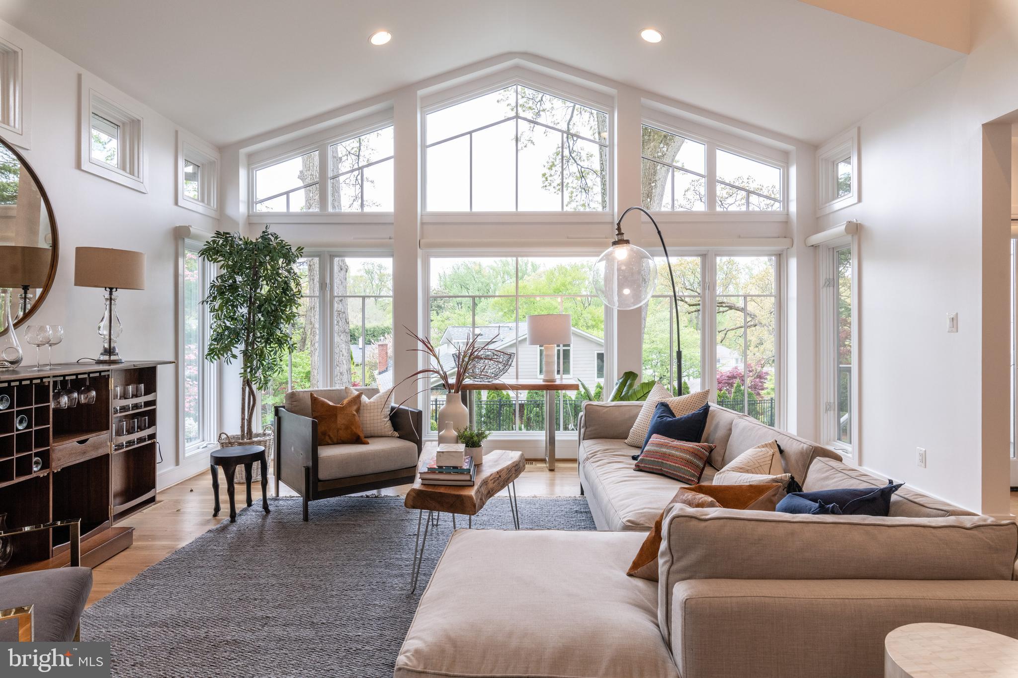 5409 Surrey Street Chevy Chase, MD 20815 - Photo 17 of 68