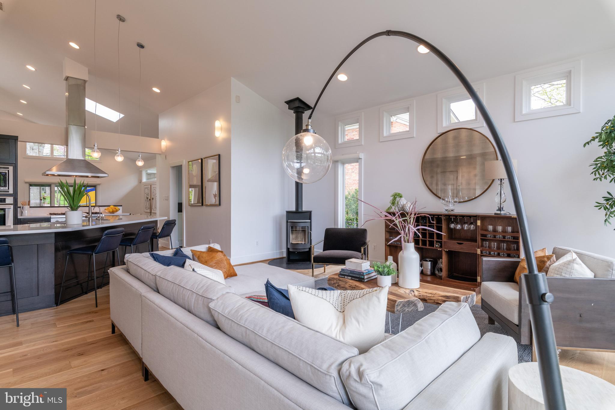 5409 Surrey Street Chevy Chase, MD 20815 - Photo 18 of 68