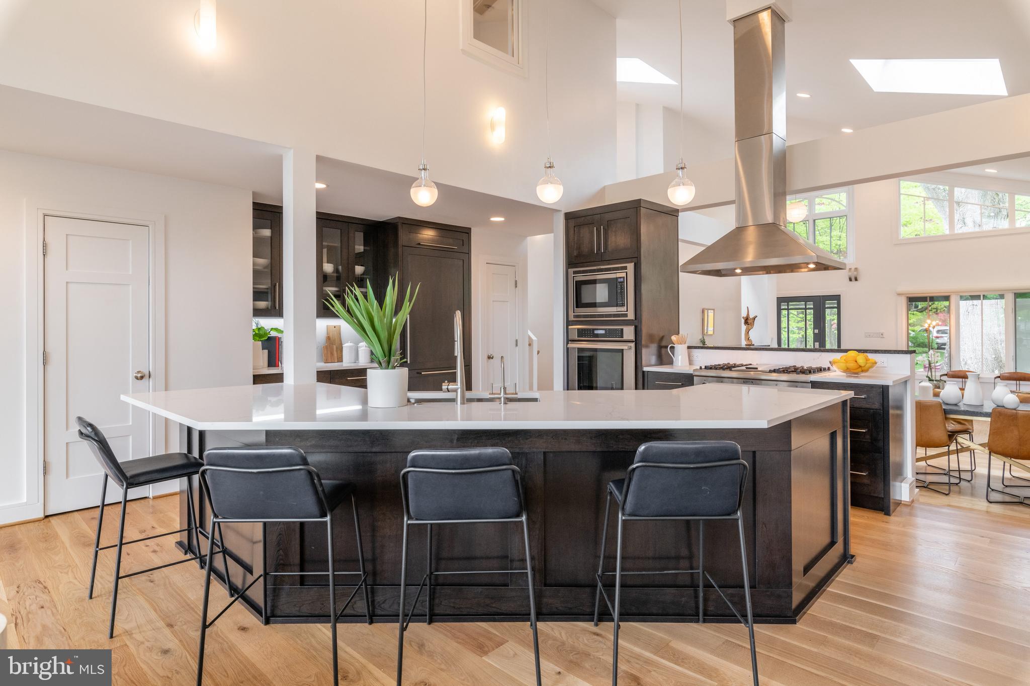 5409 Surrey Street Chevy Chase, MD 20815 - Photo 21 of 68