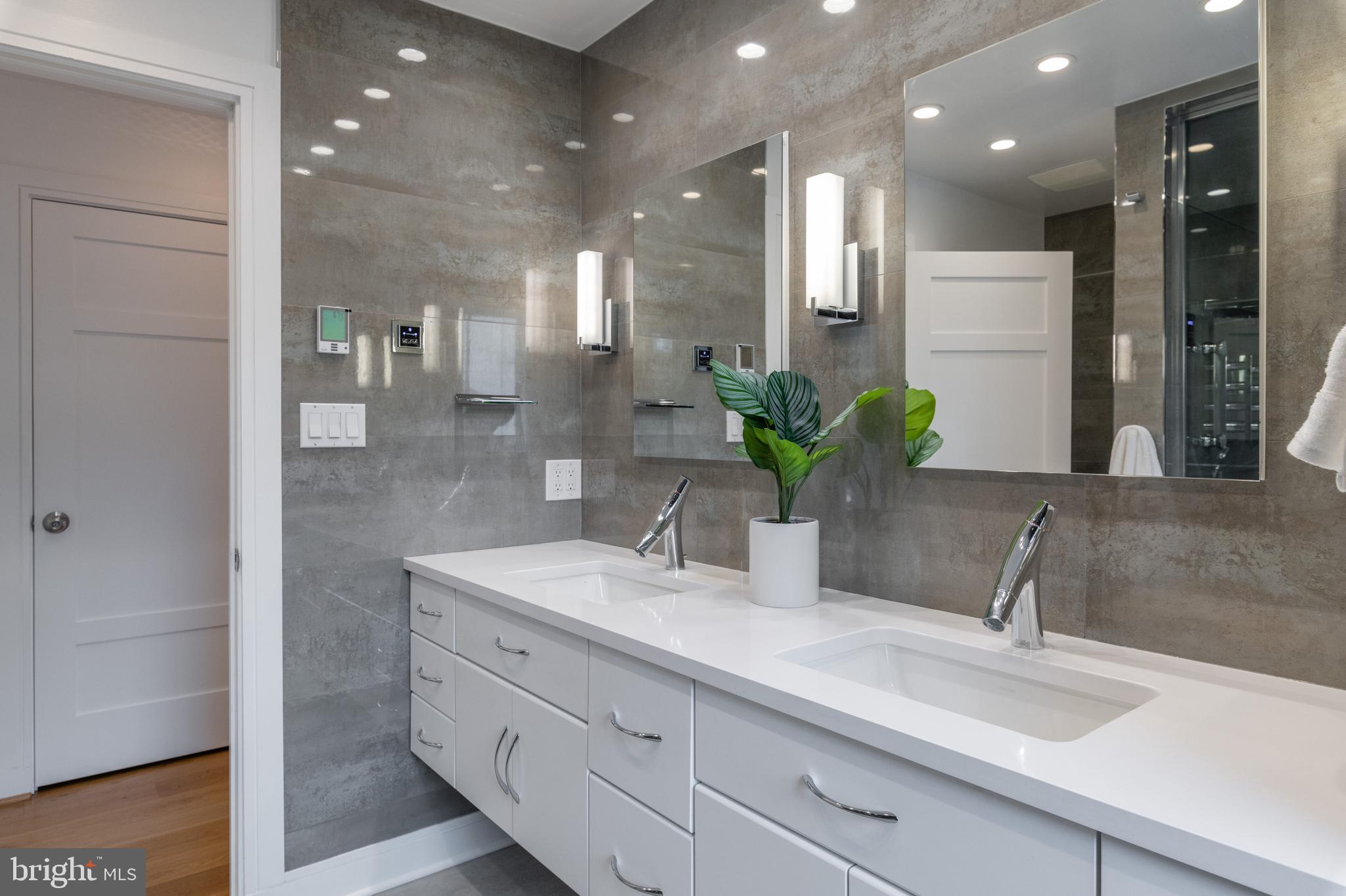 5409 Surrey Street Chevy Chase, MD 20815 - Photo 35 of 68