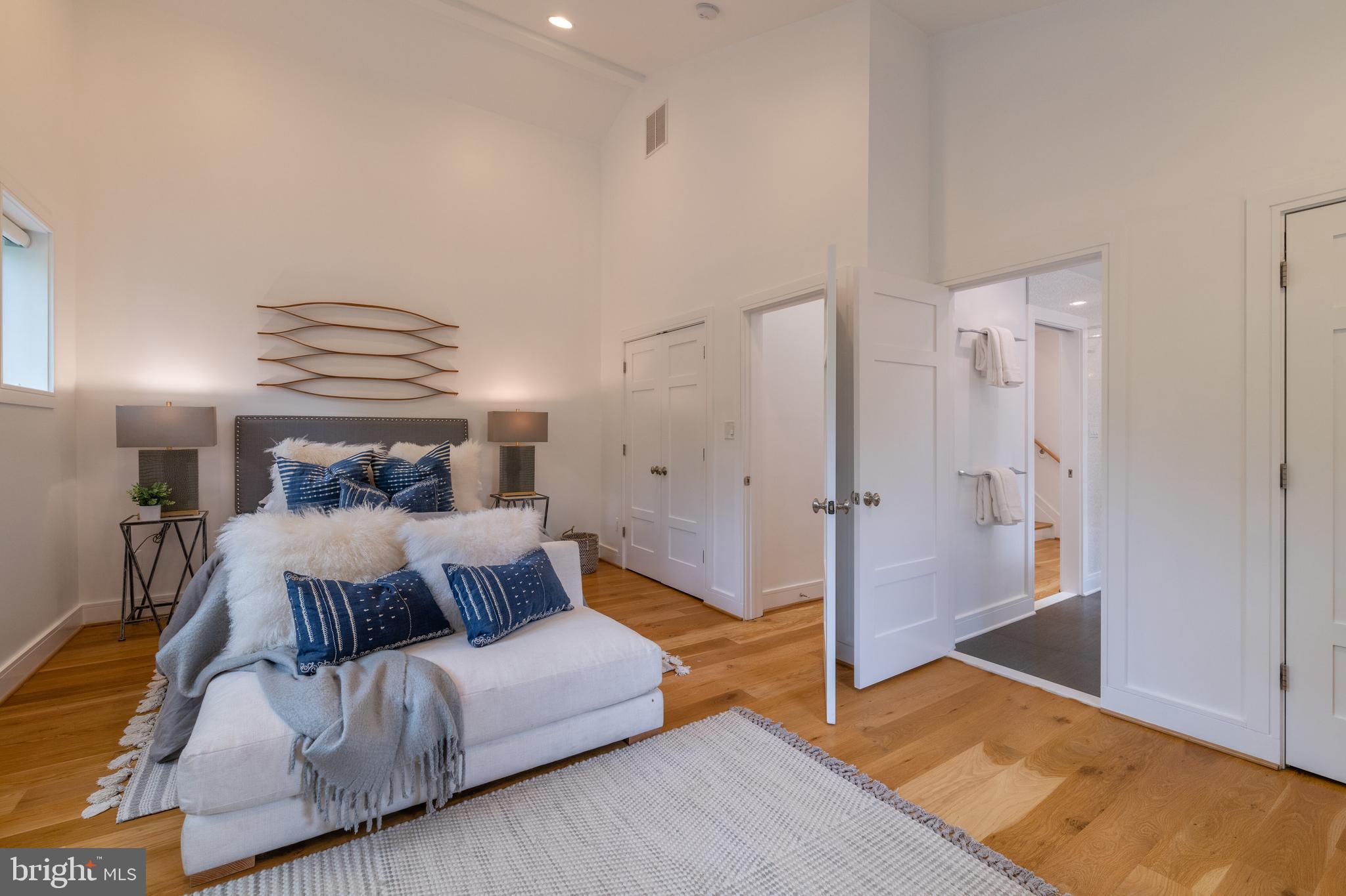 5409 Surrey Street Chevy Chase, MD 20815 - Photo 37 of 68