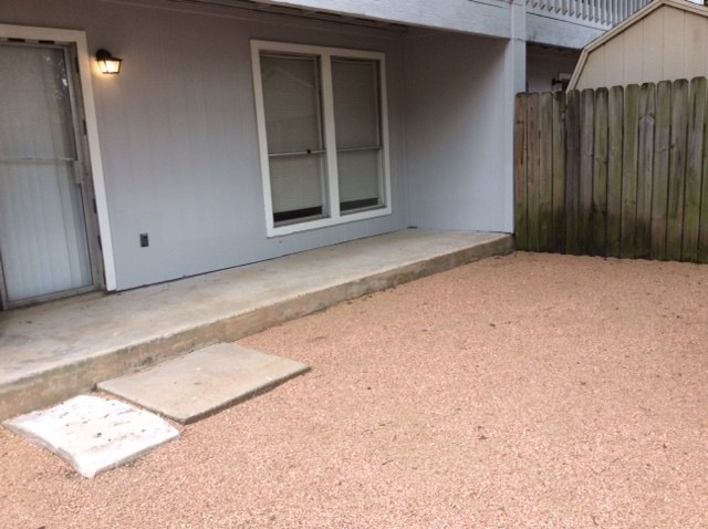 11800 Alpheus Avenue, Unit B Austin, TX 78759 - Photo 19 of 19 View of patio / terrace
