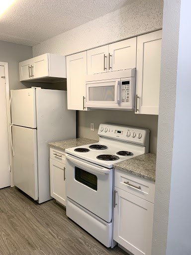 11800 Alpheus Avenue, Unit B Austin, TX 78759 - Photo 4 of 19