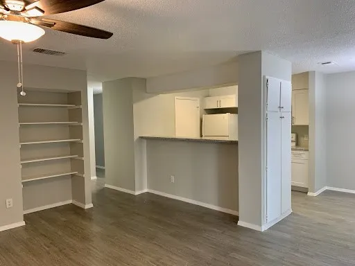 $1,425 | 11800 Alpheus Avenue, Unit B, Austin, TX 78759