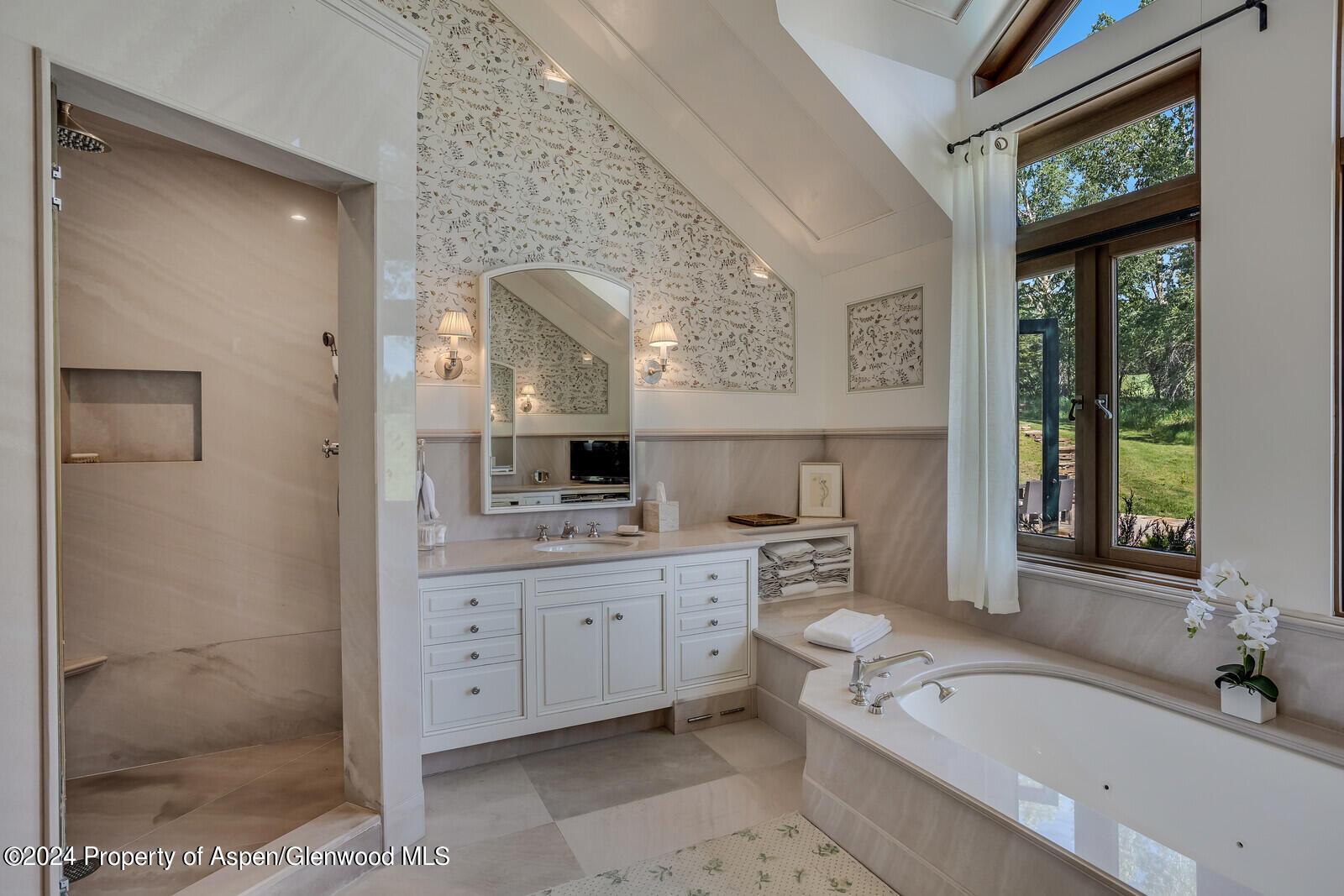 1200 Kessler Drive Aspen, CO 81612 - Photo 26 of 58 Primary Bath