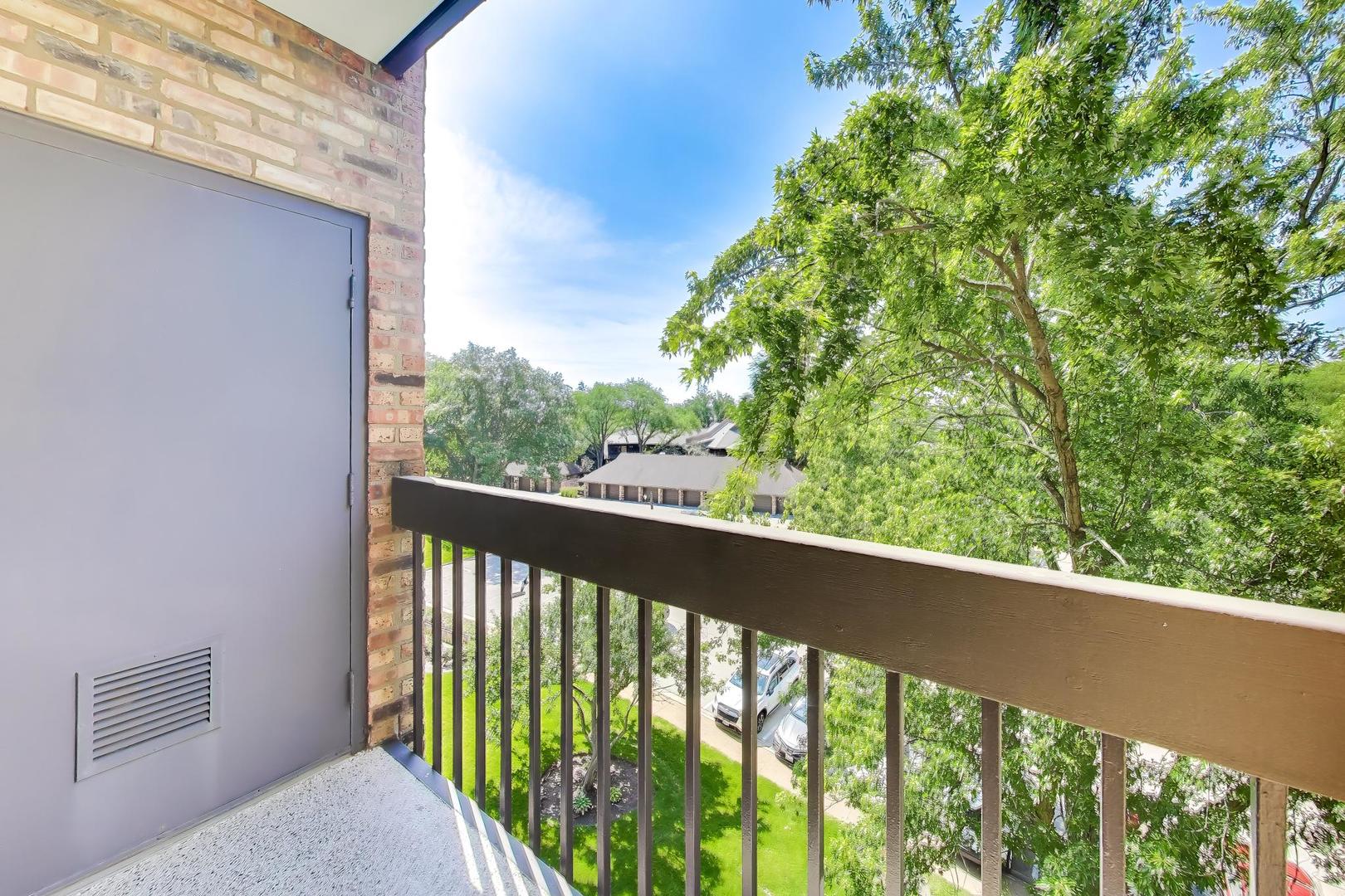 3860 Mission Hills Road, Unit 416 Northbrook, IL 60062 - Photo 9 of 30