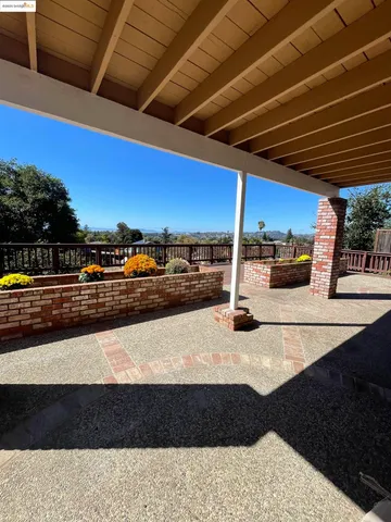 $980,000 | 23049 Lakeridge Avenue, Hayward, CA 94541