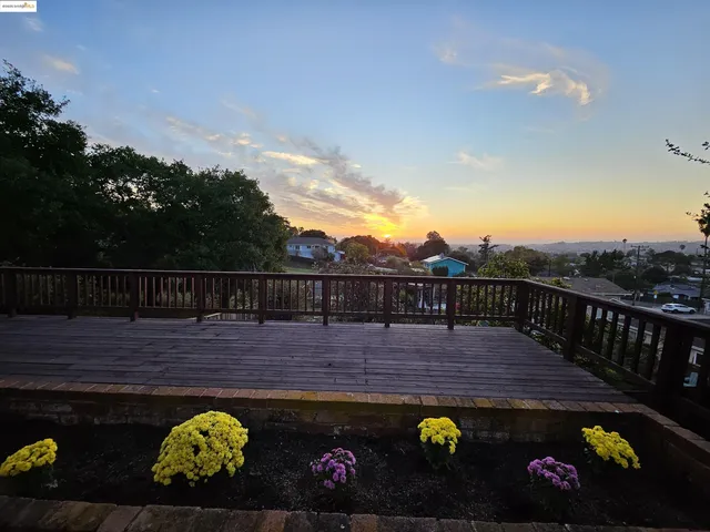 $980,000 | 23049 Lakeridge Avenue, Hayward, CA 94541