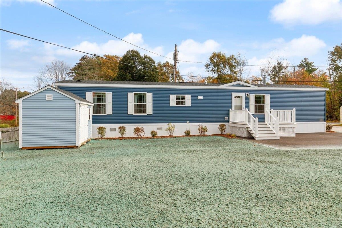 18 Willow Road Newton, NH 03858 - Photo 2 of 26