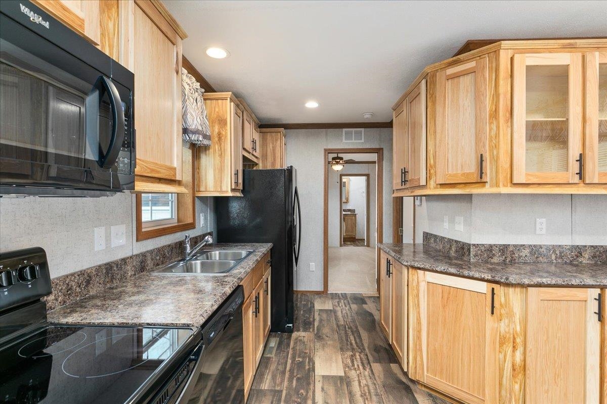 18 Willow Road Newton, NH 03858 - Photo 6 of 26