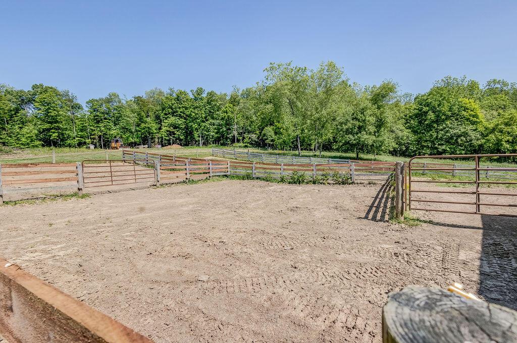 13887 Vincent Road Mount Vernon, OH 43050 - Photo 37 of 55 Horse Paddock