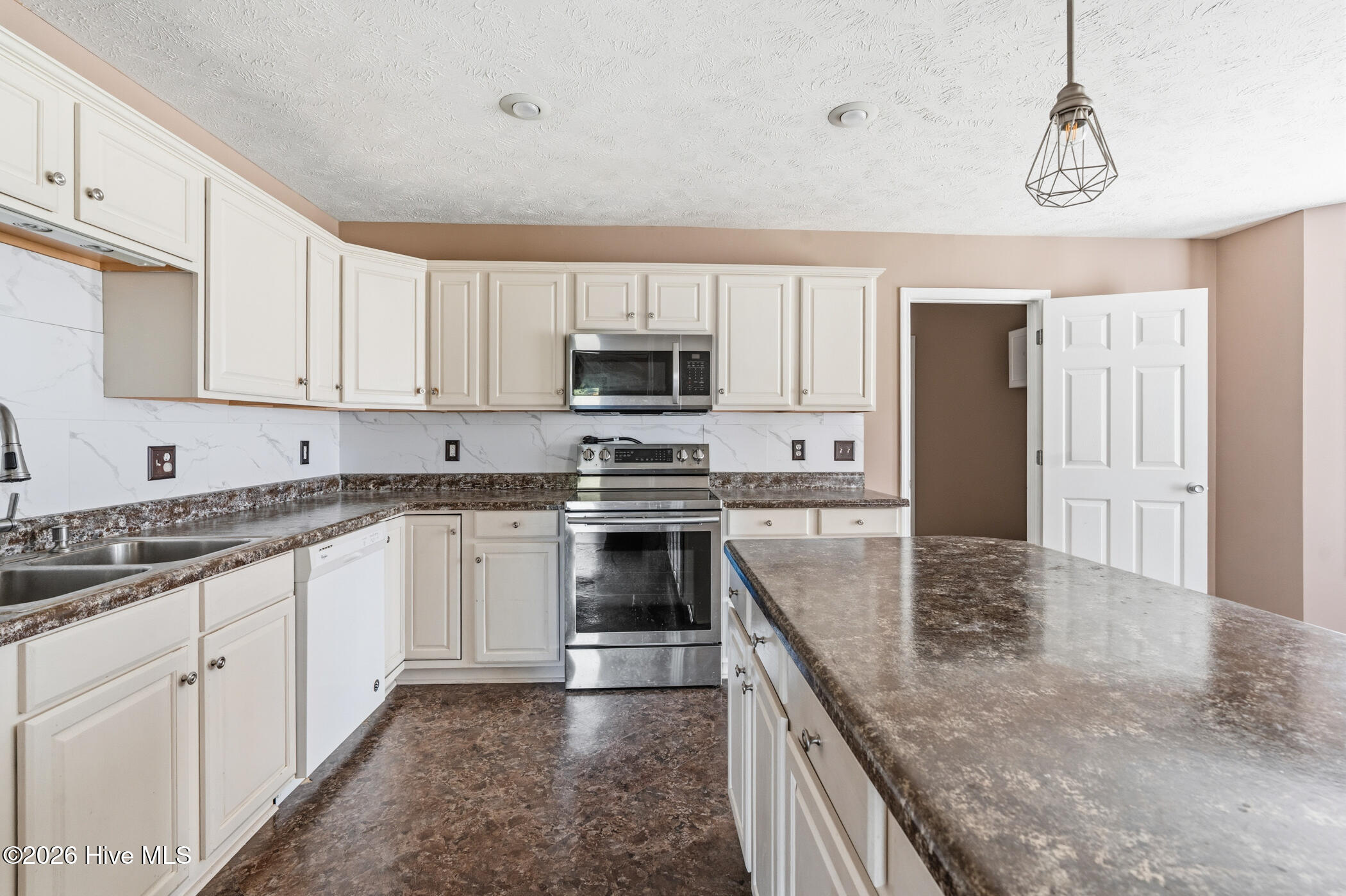 230 Colonial Drive Rockingham, NC 28379 - Photo 9 of 27