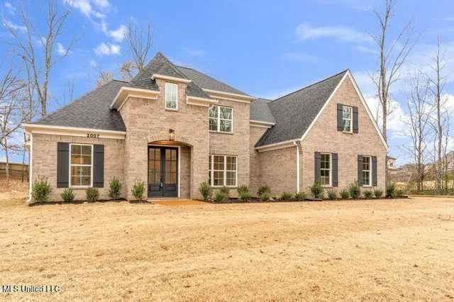 $549,900 | 2007 College Road, Southaven, MS 38672