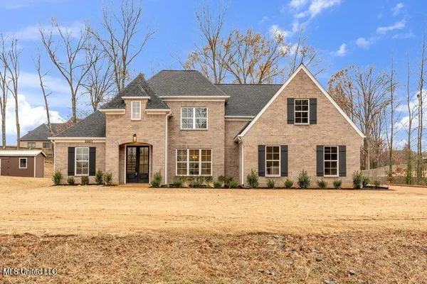 $545,000 | 2007 College Road, Southaven, MS 38672