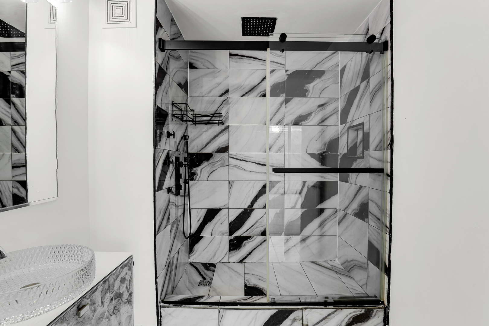 611 South Wells Street, Unit 908 Chicago, IL 60607 - Photo 8 of 15 Gallery Image 8