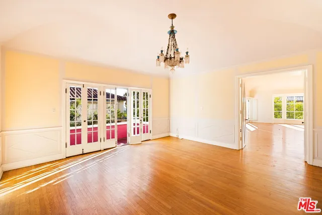 $3,547,000 | 2242 North Catalina Street, Los Angeles, CA 90027