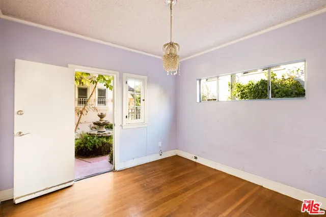 $3,547,000 | 2242 North Catalina Street, Los Angeles, CA 90027
