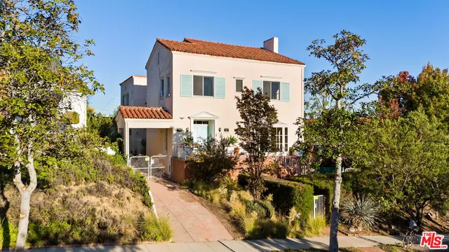 $3,547,000 | 2242 North Catalina Street, Los Angeles, CA 90027